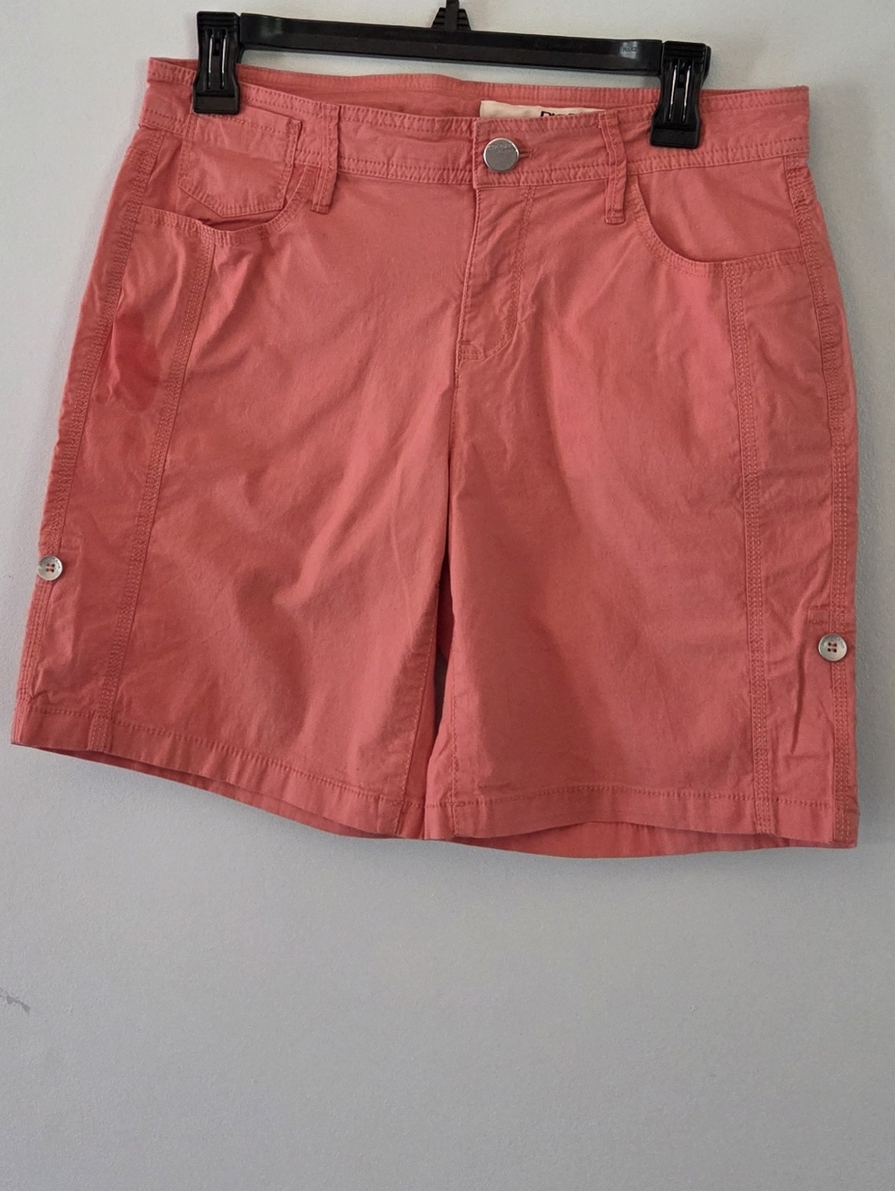 DKNY Jeans Women's Coral Shorts Size 4